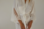 Load image into Gallery viewer, Kiana Lace Robe
