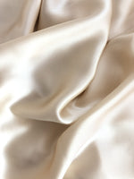 Load image into Gallery viewer, Silk Serenity Robe - Champagne
